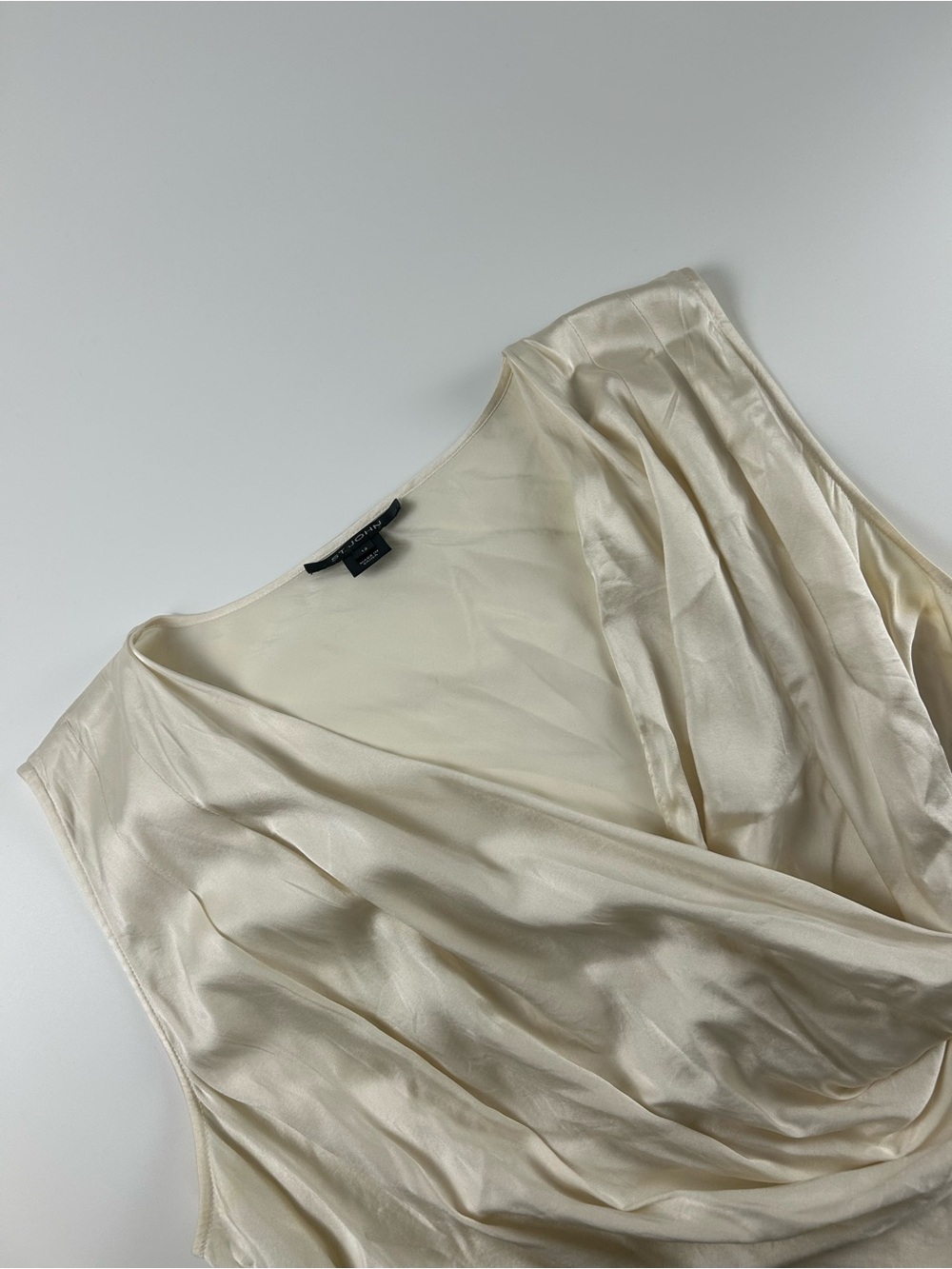 St. John WMNS SZ 12 Cream Ivory Silk Tank Designer Blouse Old Money Preppy